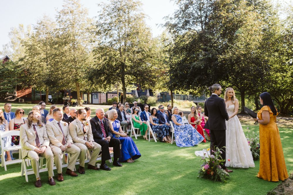 buttermilk falls inn wedding outdoor ceremony