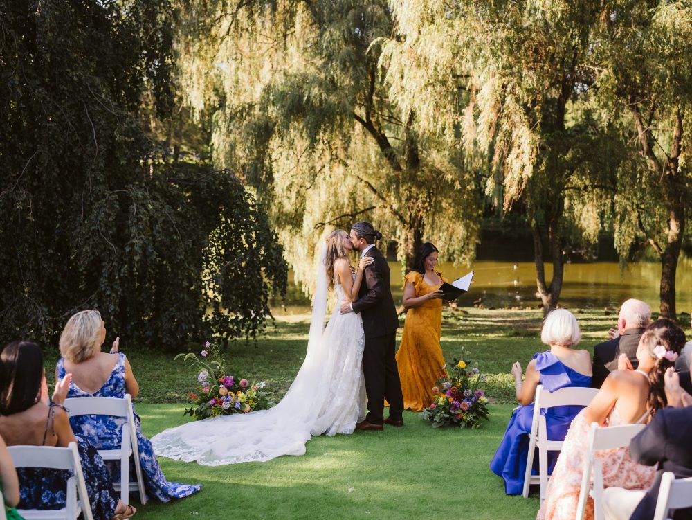 buttermilk falls inn wedding outdoor ceremony