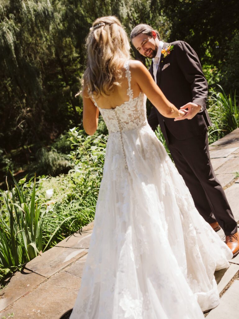 buttermilk falls inn wedding first look photos