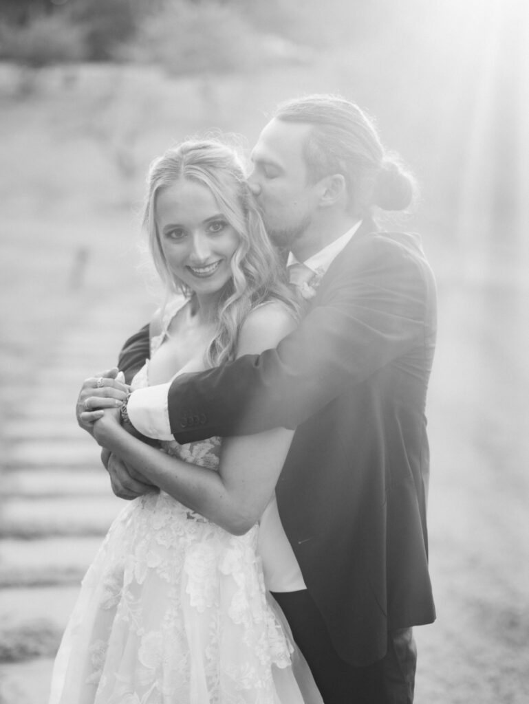 buttermilk falls inn wedding portraits