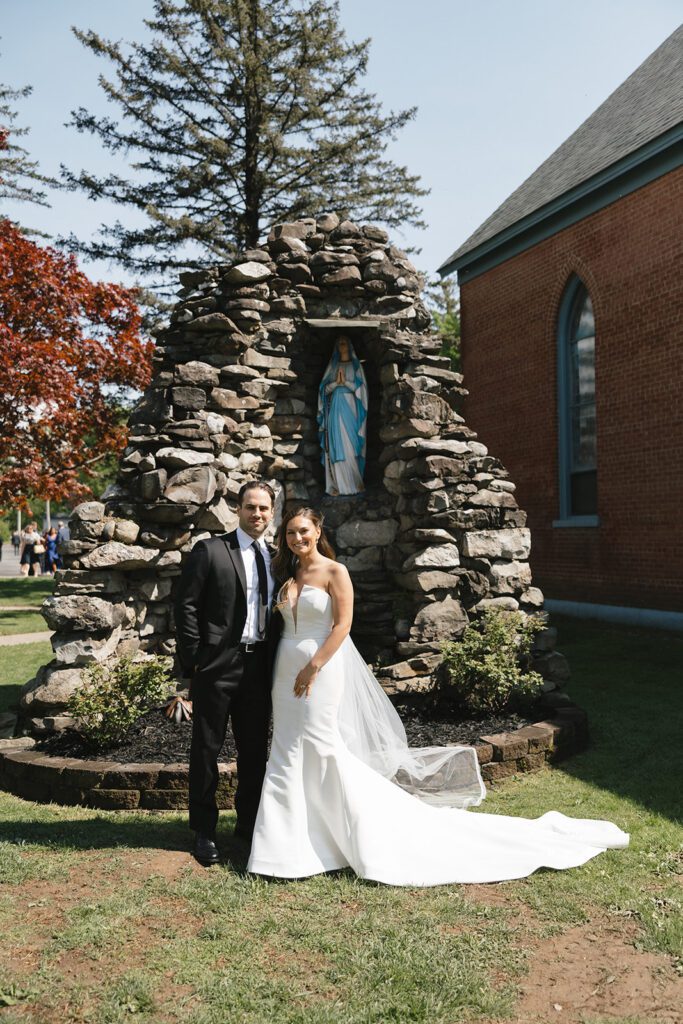 wedding ceremony at Church of the Holy Name of Mary