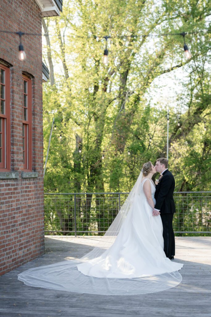 wedding portraits at city winery nyc
