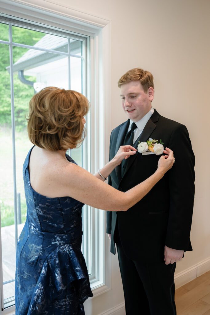 getting ready photos for wedding at city winery nyc