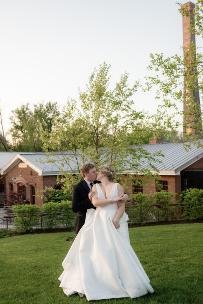 wedding portraits at city winery nyc