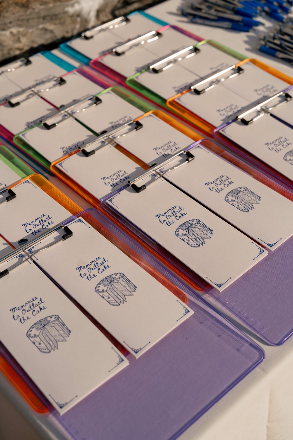 OUTDOOR COCKTAIL HOUR DETAILS AT CITY WINERY HUDSON VALLEY