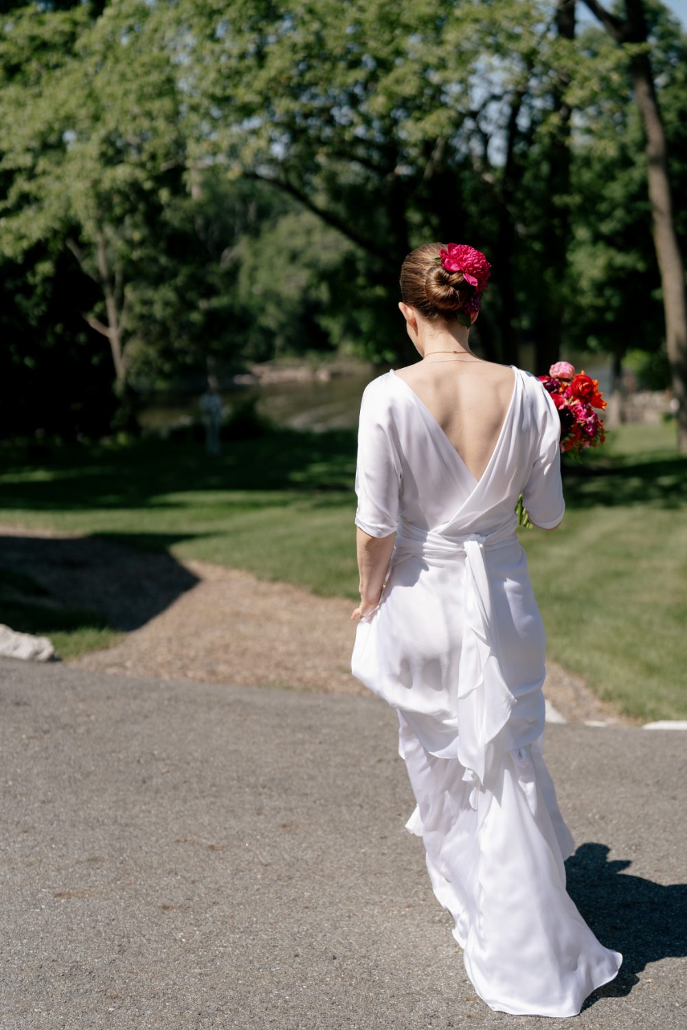 BRIDE WALKING AWAY