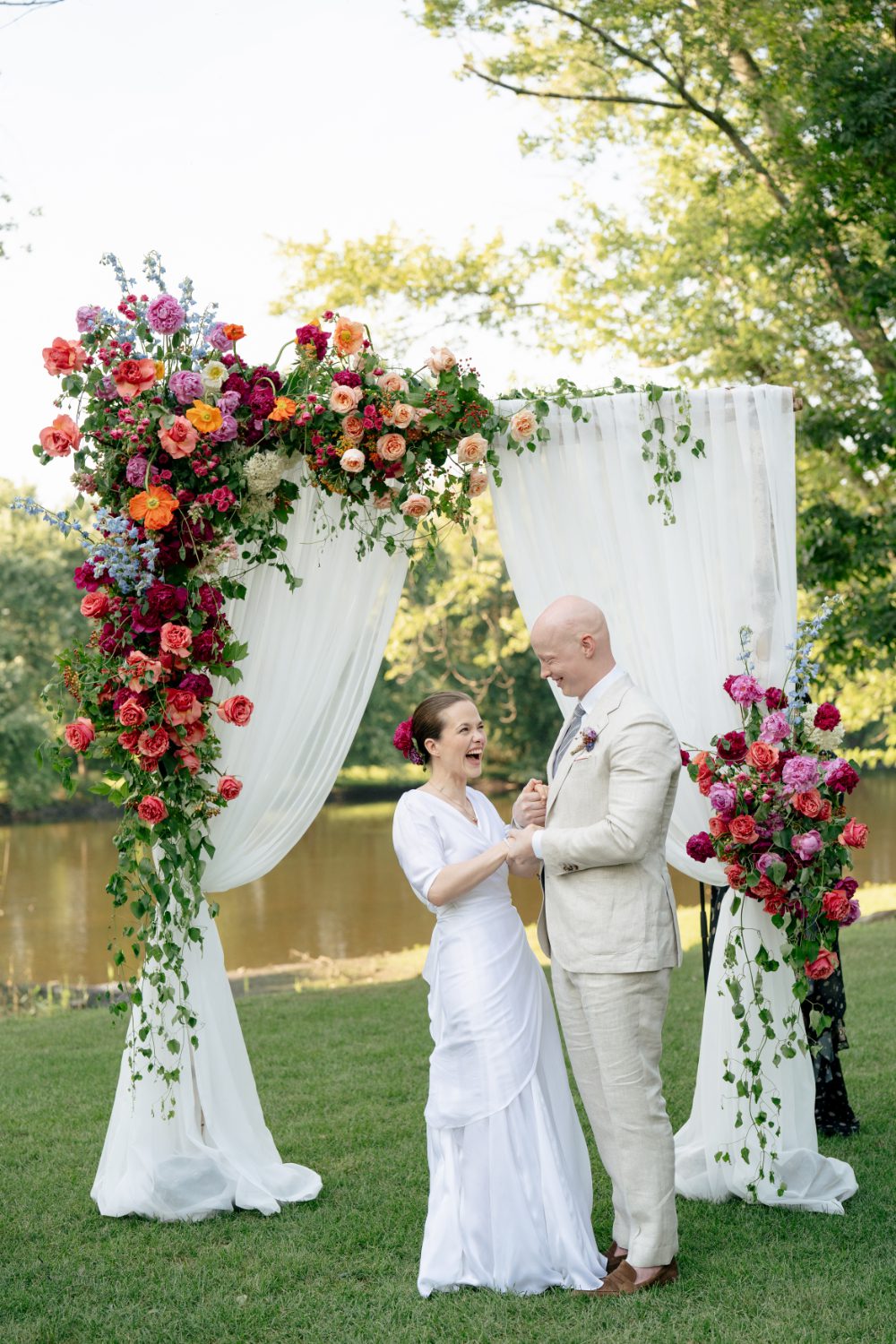 OUTDOOR WEDDING CEREMONY AT CITY WINERY HUDSON VALLEY