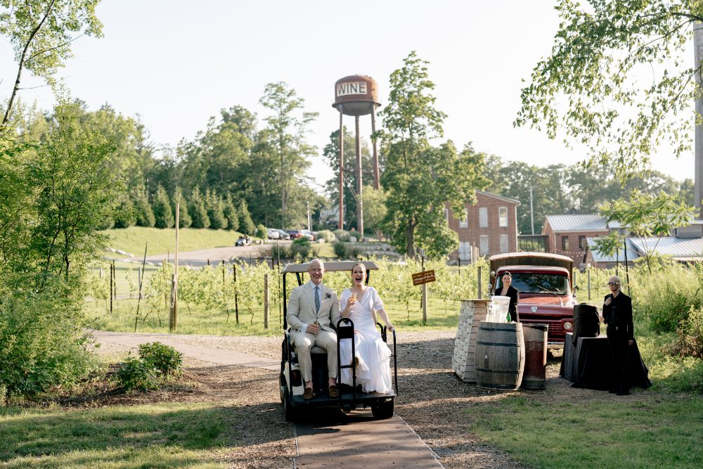 OUTDOOR WEDDING CEREMONY AT CITY WINERY HUDSON VALLEY