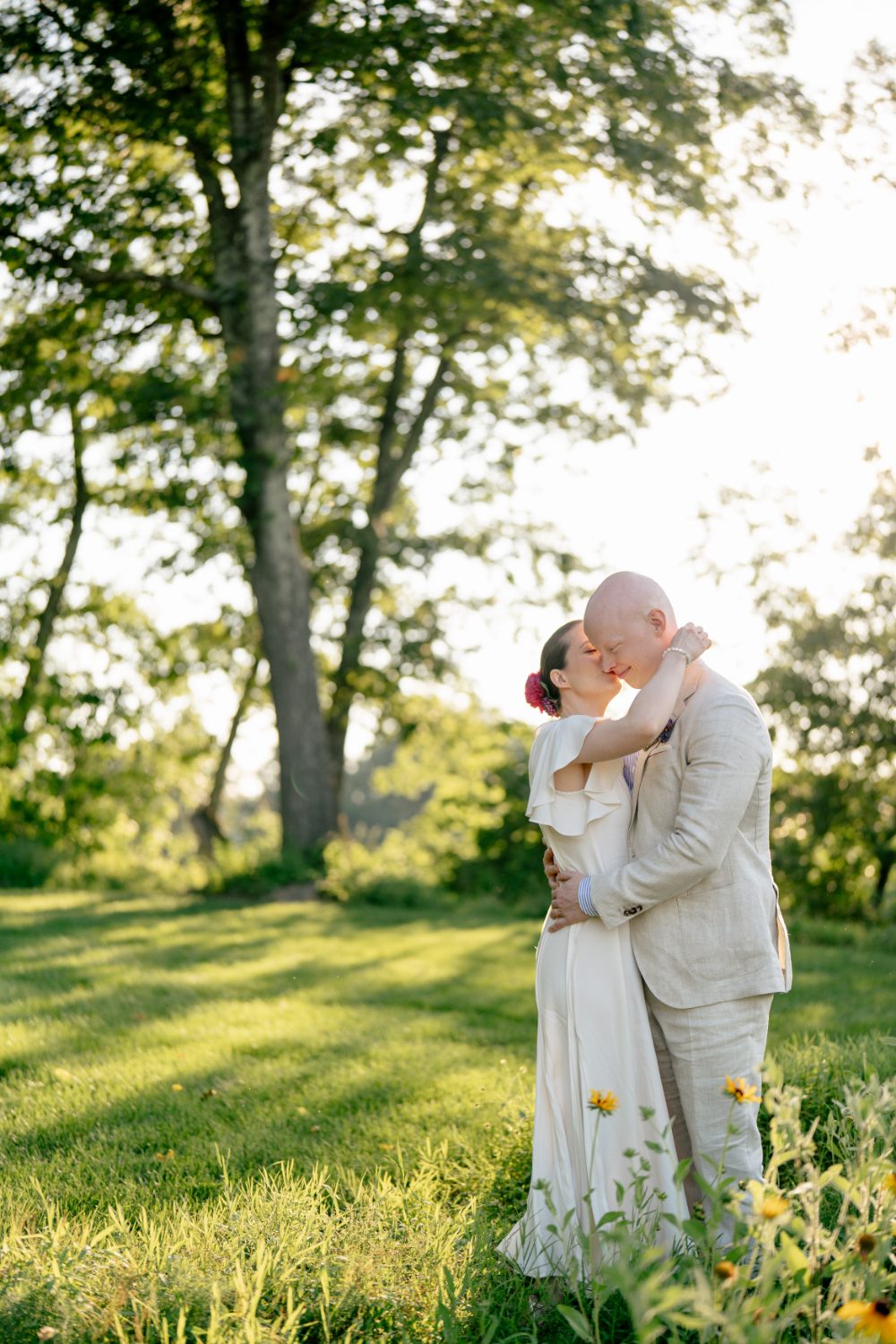 BRIDE AND GROOM PORTRAITS AT WINERY HUDSON VALLEY WEDDING