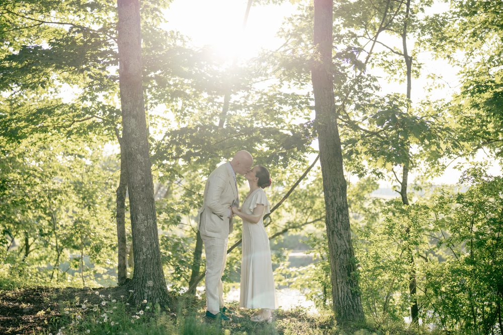 BRIDE AND GROOM PORTRAITS AT WINERY HUDSON VALLEY WEDDING