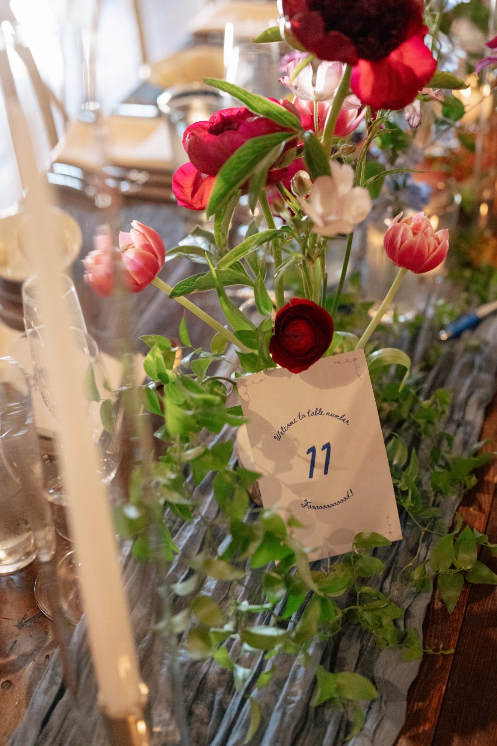 RECEPTION DETAILS AT WINERY HUDSON VALLEY WEDDING